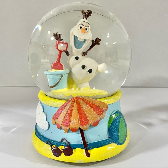 Disney Frozen Olaf Musical Snow Globe Summer Beach Scene “Let it Go” Song - Picture 1 of 8